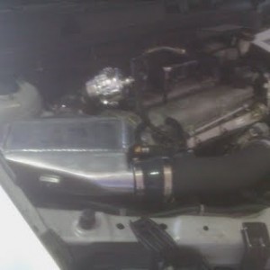 yes...that is a ratchet sticking out of the engine