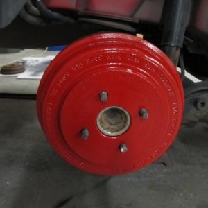 Painted rear drums as well as front calipers