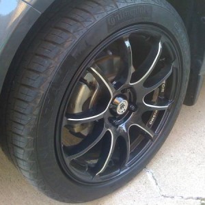 17x7 Konig Lightweight series
215/45/17 Continental DWS