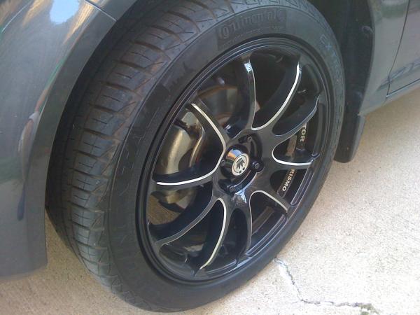 17x7 Konig Lightweight series
215/45/17 Continental DWS