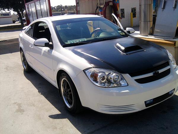 At the car wash maken sure she stays clean