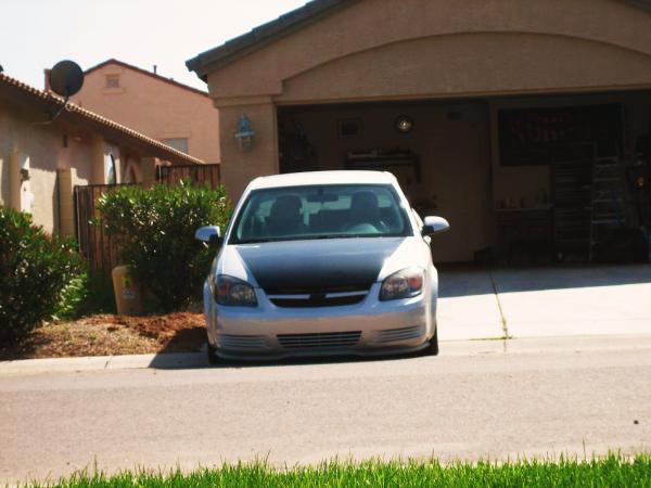 hangin off the driveway haha