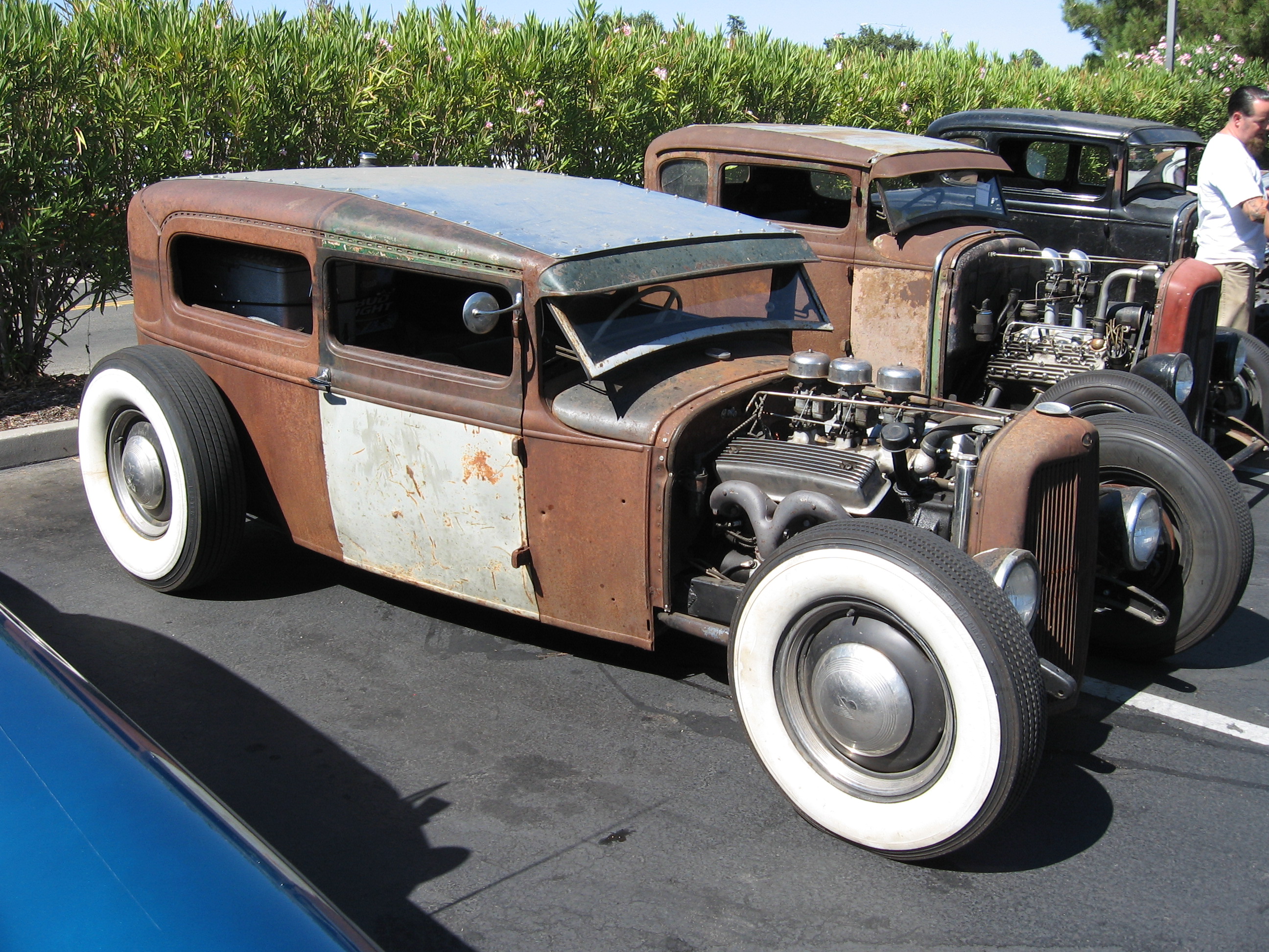 typical_rat_rod.jpg